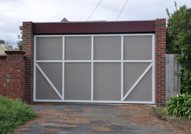 tilt panel door melbourne