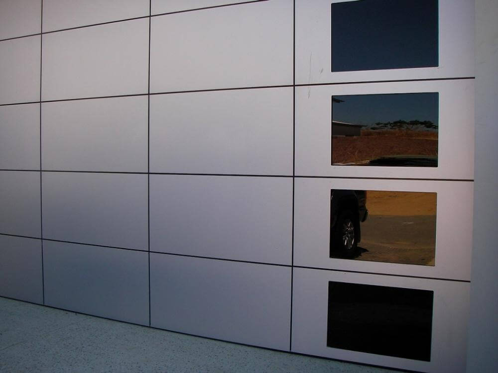 Alipanel With Side Windows